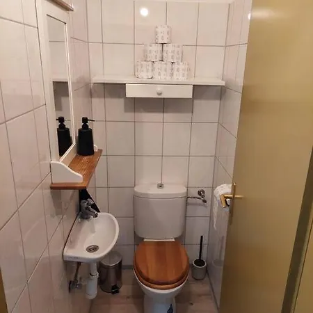 Kmt1 Budapešť